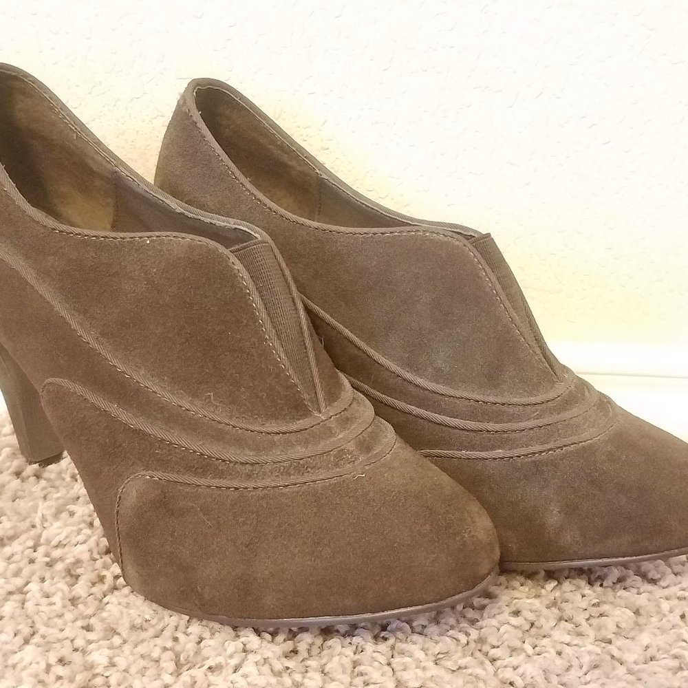 Steven Madden Brown Suede Boots 8M NWOT